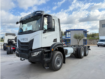 Lastbil chassis IVECO X-WAY