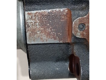 Mercedes Actros MP4 A4712302423 Nebenantrieb - Hydraulikpumpe for Lastbil: billede 1 Mercedes Actros MP4 A4712302423 Nebenantrieb - Hydraulikpumpe for Lastbil: billede 1