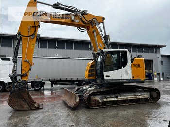Bæltegravemaskine LIEBHERR R 936