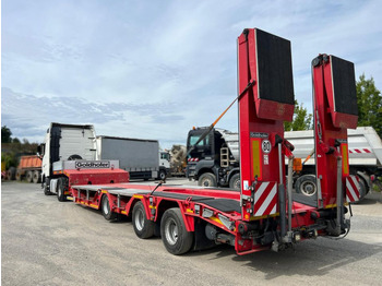 Nedbygget platform sættevogn GOLDHOFER STN