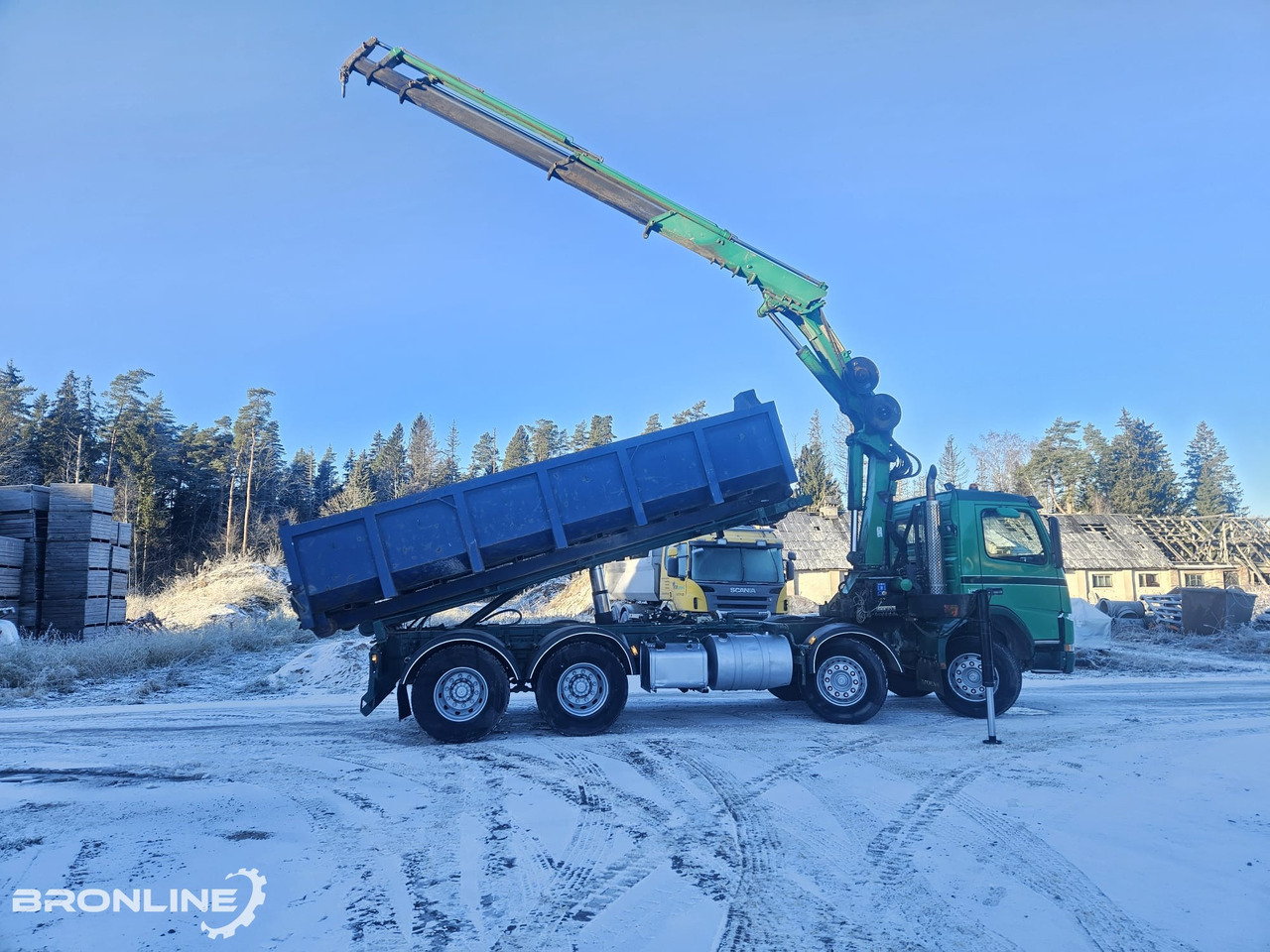 2002 Volvo FM12 8x4 Cable lift + Crane HMF - Lastbil med wirehejs, Lastbil med kran: billede 2 2002 Volvo FM12 8x4 Cable lift + Crane HMF - Lastbil med wirehejs, Lastbil med kran: billede 2