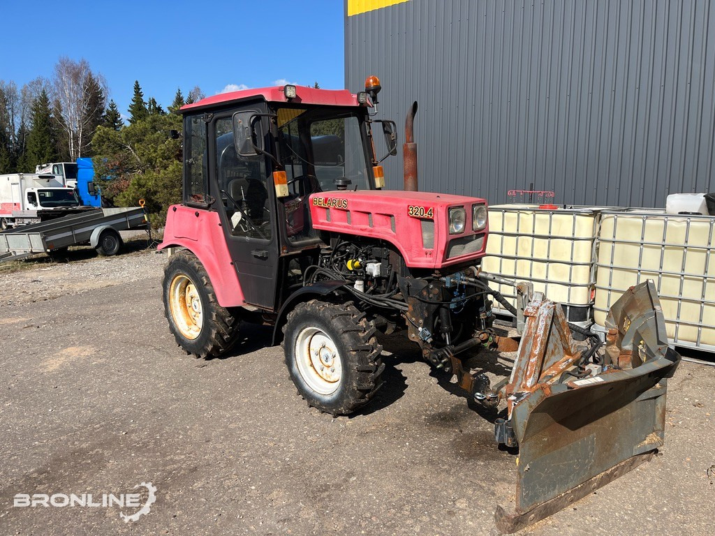 2016 Belarus 320.4 Tractor + Snow plow - Traktor: billede 2 2016 Belarus 320.4 Tractor + Snow plow - Traktor: billede 2