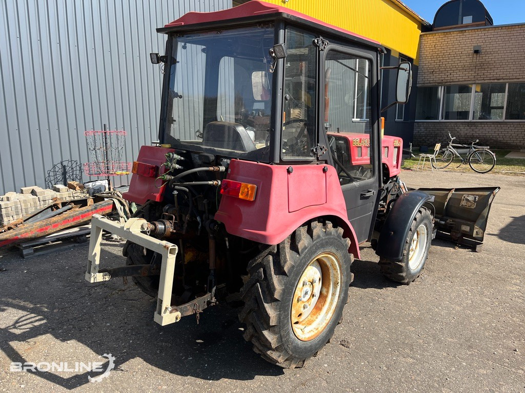 2016 Belarus 320.4 Tractor + Snow plow - Traktor: billede 5 2016 Belarus 320.4 Tractor + Snow plow - Traktor: billede 5