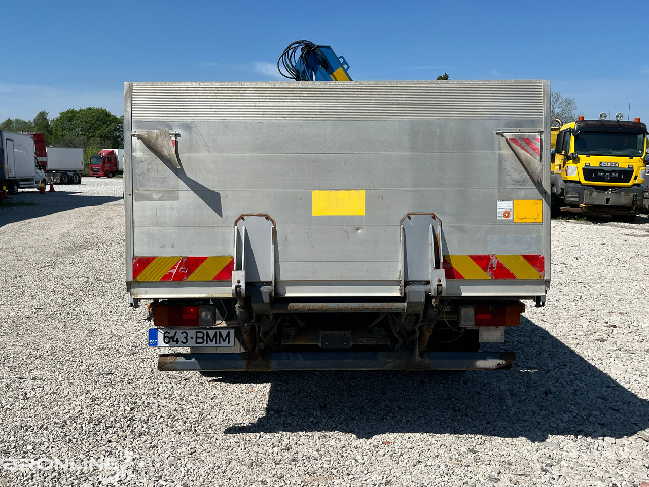 VOLVO FL611 + Palfinger PK 8200 - Lastbil med lad, Lastbil med kran: billede 4 VOLVO FL611 + Palfinger PK 8200 - Lastbil med lad, Lastbil med kran: billede 4
