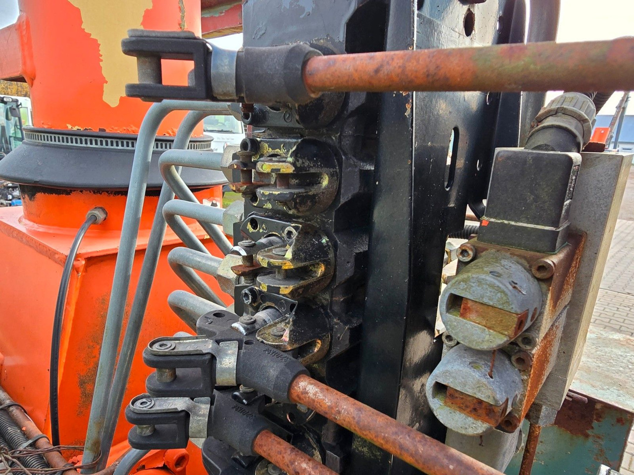 Lastbil kroghejs, Lastbil med kran Kran Ladekran Atlas 60.1 - 6,5 / A2 Abrollcontai: billede 10 Lastbil kroghejs, Lastbil med kran Kran Ladekran Atlas 60.1 - 6,5 / A2 Abrollcontai: billede 10