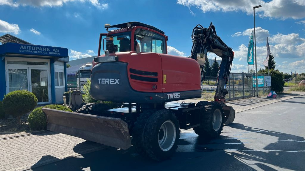 Terex TW85 Mobilbagger 8600 Kg Verstellausleger Terex TW85 Mobilbagger 8600 Kg Verstellausleger - Hjulgravemaskine: billede 2 Terex TW85 Mobilbagger 8600 Kg Verstellausleger Terex TW85 Mobilbagger 8600 Kg Verstellausleger - Hjulgravemaskine: billede 2