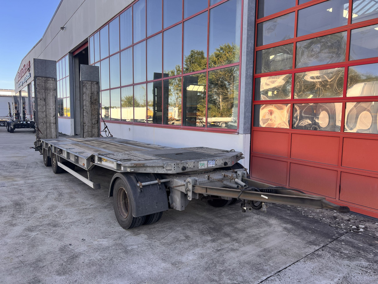 Humbaur HTD 30 3 Achs Tiefladeranhänger, verzinkt - Nedbygget platform påhængsvogn: billede 3 Humbaur HTD 30 3 Achs Tiefladeranhänger, verzinkt - Nedbygget platform påhængsvogn: billede 3