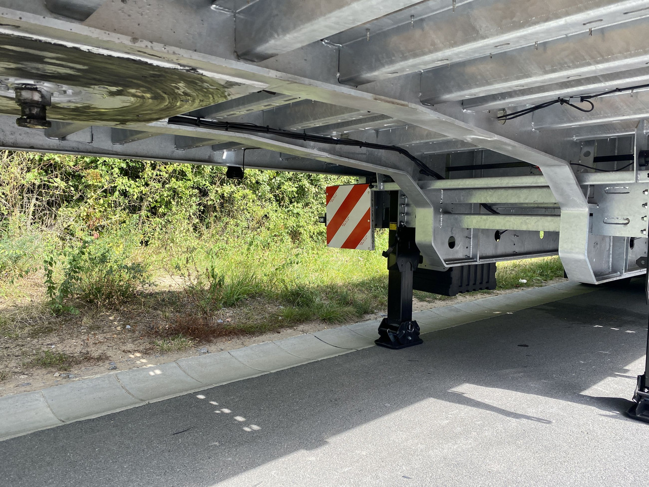 Möslein ST 3-Plato 9,4 3 Achs Satteltieflader Plato 45 t GGfür Fertigteile, Baumaschinen oder Container - Åben sættevogn: billede 5 Möslein ST 3-Plato 9,4 3 Achs Satteltieflader Plato 45 t GGfür Fertigteile, Baumaschinen oder Container - Åben sættevogn: billede 5