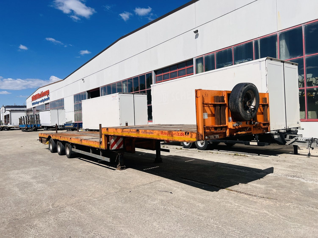 Möslein STO 3 Schwebheim 3 Achs Satteltieflader Plato 45 t GGfür Fertigteile, Baumaschinen oder Container - Nedbygget platform sættevogn: billede 3 Möslein STO 3 Schwebheim 3 Achs Satteltieflader Plato 45 t GGfür Fertigteile, Baumaschinen oder Container - Nedbygget platform sættevogn: billede 3