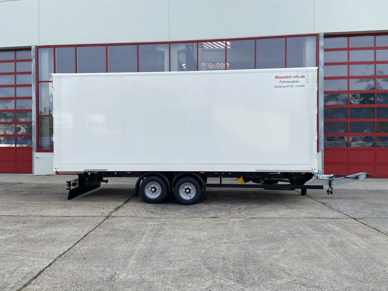 Ny Varevogn påhængsvogn Möslein TKO 105 D 6m  weiß  Tandem- Koffer, Durchladbar, -- Neufahrzeug --: billede 12