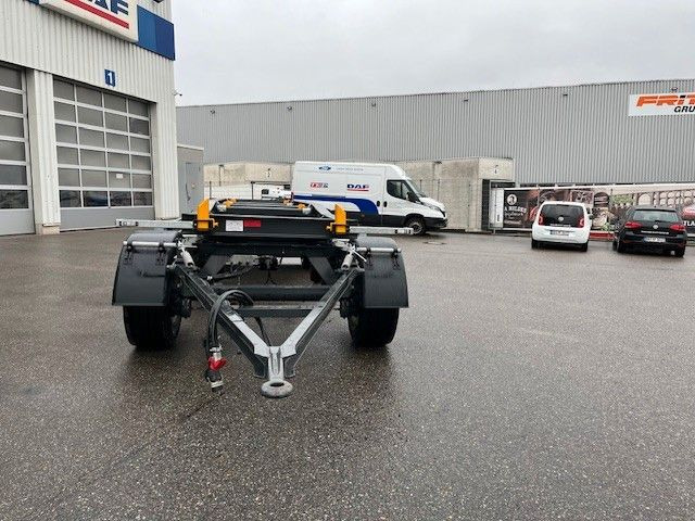 Schlittenanhänger 18 S Schlittenanhänger 18 S - Kroghejsvogn/ Skip loader anhænger: billede 3 Schlittenanhänger 18 S Schlittenanhänger 18 S - Kroghejsvogn/ Skip loader anhænger: billede 3