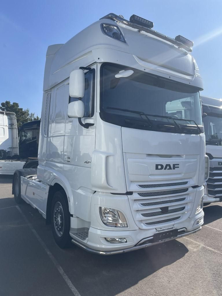 DAF FT XF480 SSC, 2x Tank, Standklima, Lampenbügel DAF FT XF480 SSC, 2x Tank, Standklima, Lampenbügel - Trækker: billede 4 DAF FT XF480 SSC, 2x Tank, Standklima, Lampenbügel DAF FT XF480 SSC, 2x Tank, Standklima, Lampenbügel - Trækker: billede 4