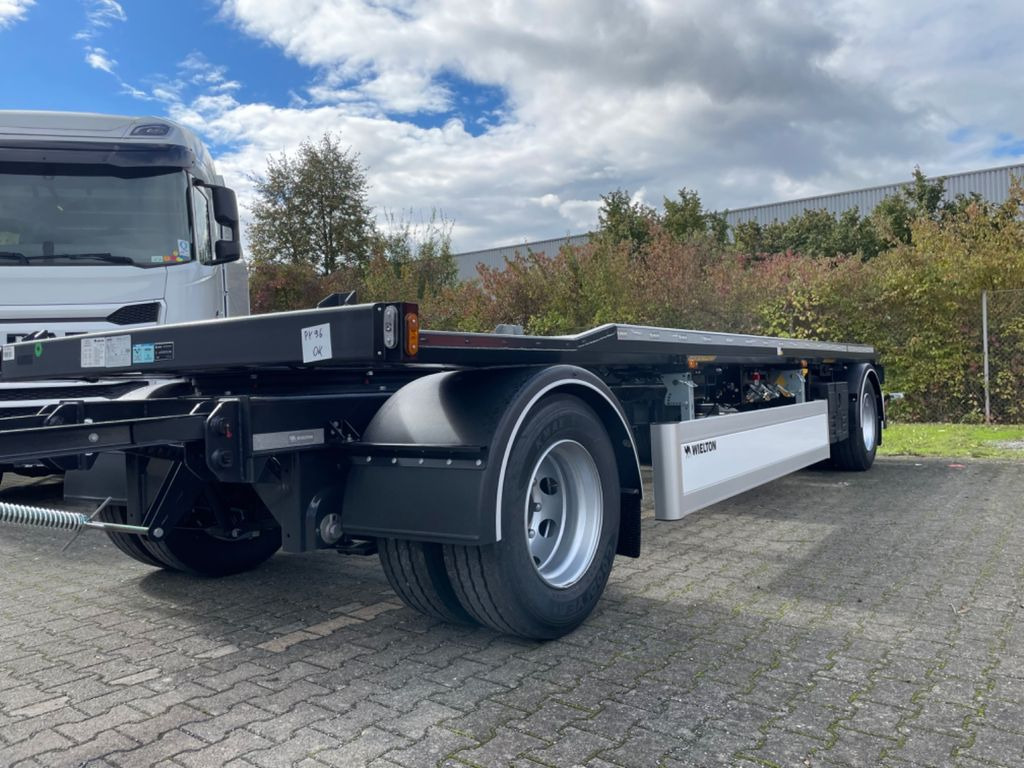 Wielton 2-Achs Außenroller-Abrollanhänger Wielton 2-Achs Außenroller-Abrollanhänger - Kroghejsvogn/ Skip loader anhænger: billede 1 Wielton 2-Achs Außenroller-Abrollanhänger Wielton 2-Achs Außenroller-Abrollanhänger - Kroghejsvogn/ Skip loader anhænger: billede 1