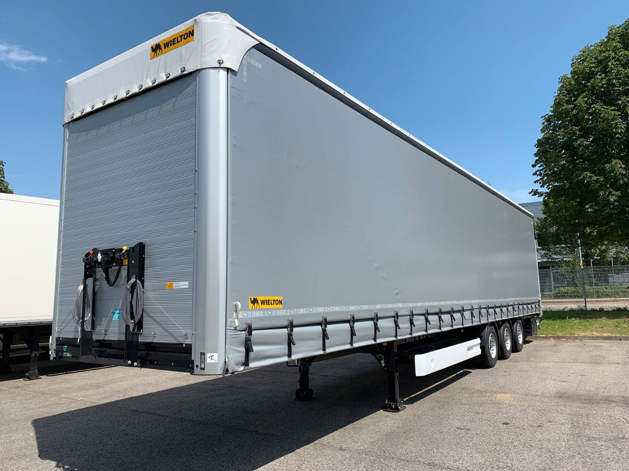 Wielton Curtain Master MEGA - Gardintrailer: billede 2 Wielton Curtain Master MEGA - Gardintrailer: billede 2