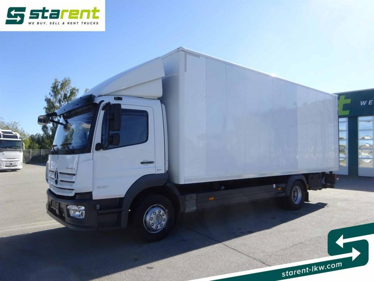 Mercedes Benz Atego 1227 Koffer Ladebordwand 1500 Kg Seitentür - Lastbil varevogn: billede 1 Mercedes Benz Atego 1227 Koffer Ladebordwand 1500 Kg Seitentür - Lastbil varevogn: billede 1