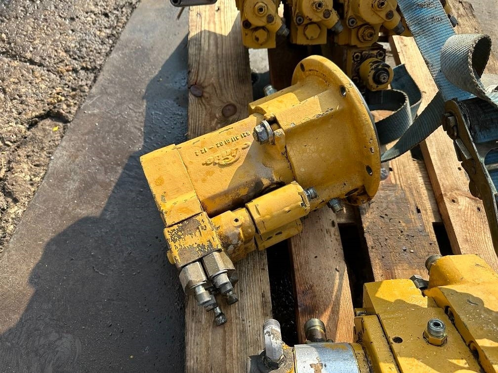 CAT 214 B FT hydro motor linde MMF-65 - Hjulgravemaskine: billede 2 CAT 214 B FT hydro motor linde MMF-65 - Hjulgravemaskine: billede 2