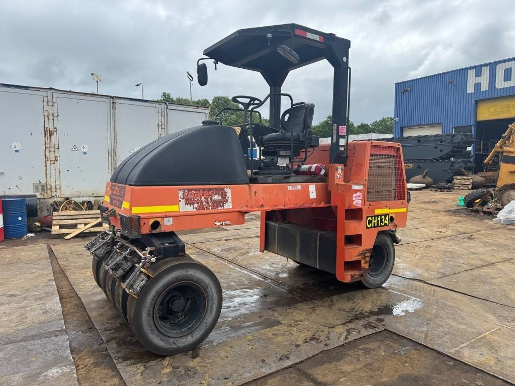 Dynapac CP 142 - Gummihjulstromle: billede 2 Dynapac CP 142 - Gummihjulstromle: billede 2