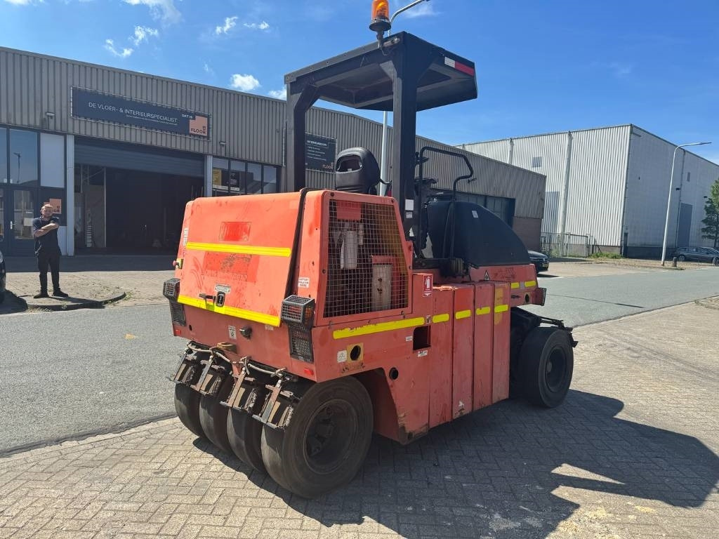 Dynapac CP 142 - Gummihjulstromle: billede 5 Dynapac CP 142 - Gummihjulstromle: billede 5