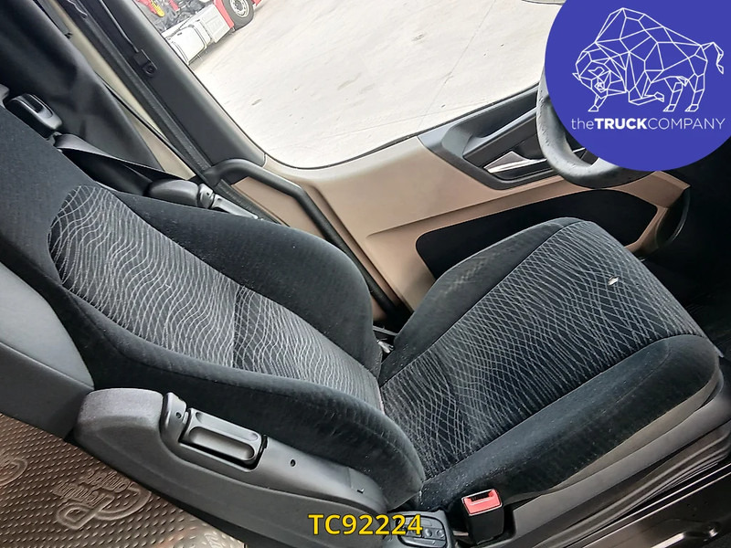 Mercedes-Benz Actros 2548 - Lastbil med presenning: billede 4 Mercedes-Benz Actros 2548 - Lastbil med presenning: billede 4