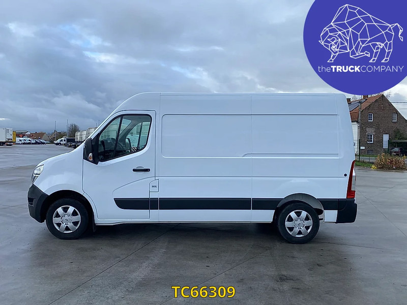 Nissan Interstar 130.35 L2H2 - Små varebil: billede 2 Nissan Interstar 130.35 L2H2 - Små varebil: billede 2