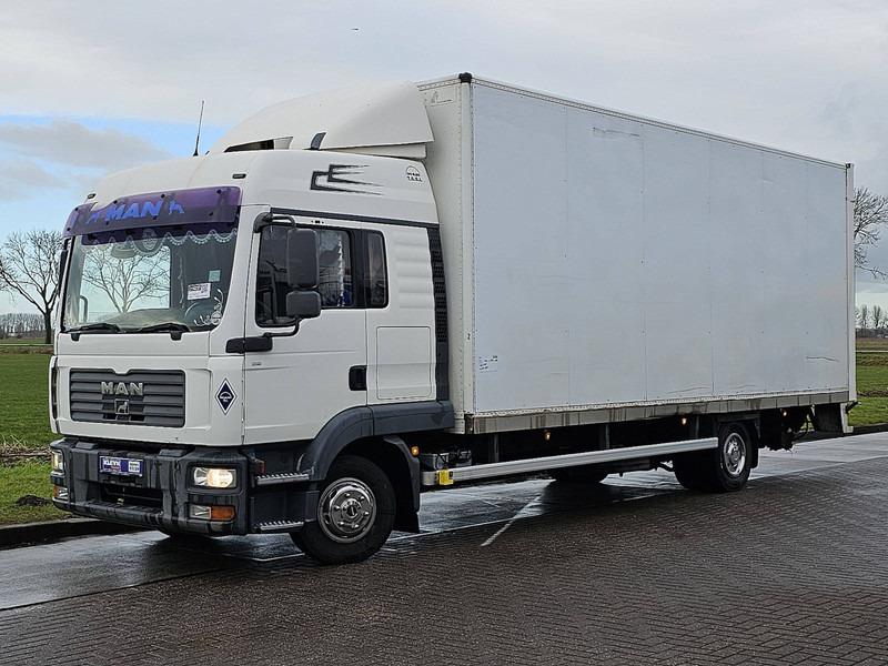 MAN 12.240 TGL LX LIFT AIRCO 6 CYL. - Lastbil varevogn: billede 2 MAN 12.240 TGL LX LIFT AIRCO 6 CYL. - Lastbil varevogn: billede 2