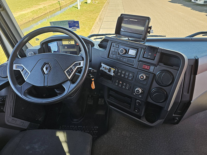 Interior photo 1: Lastbil med lad, Lastbil med kran Renault C 430 8X4 HIAB 228ES-5 REM