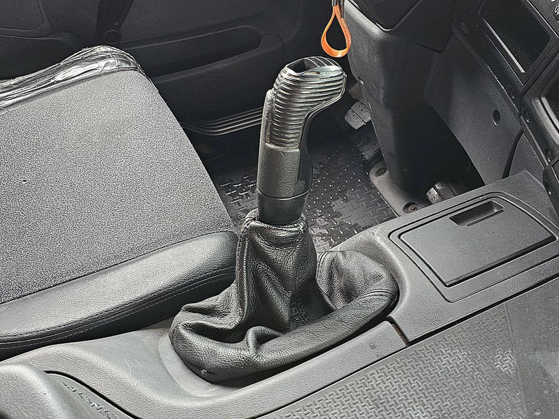 Lastbil varevogn Scania P230: billede 11 Lastbil varevogn Scania P230: billede 11