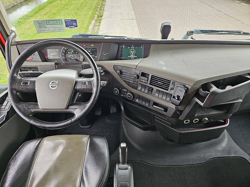 Trækker Volvo FH 540 6X4 LIFTING BOOGIE: billede 8