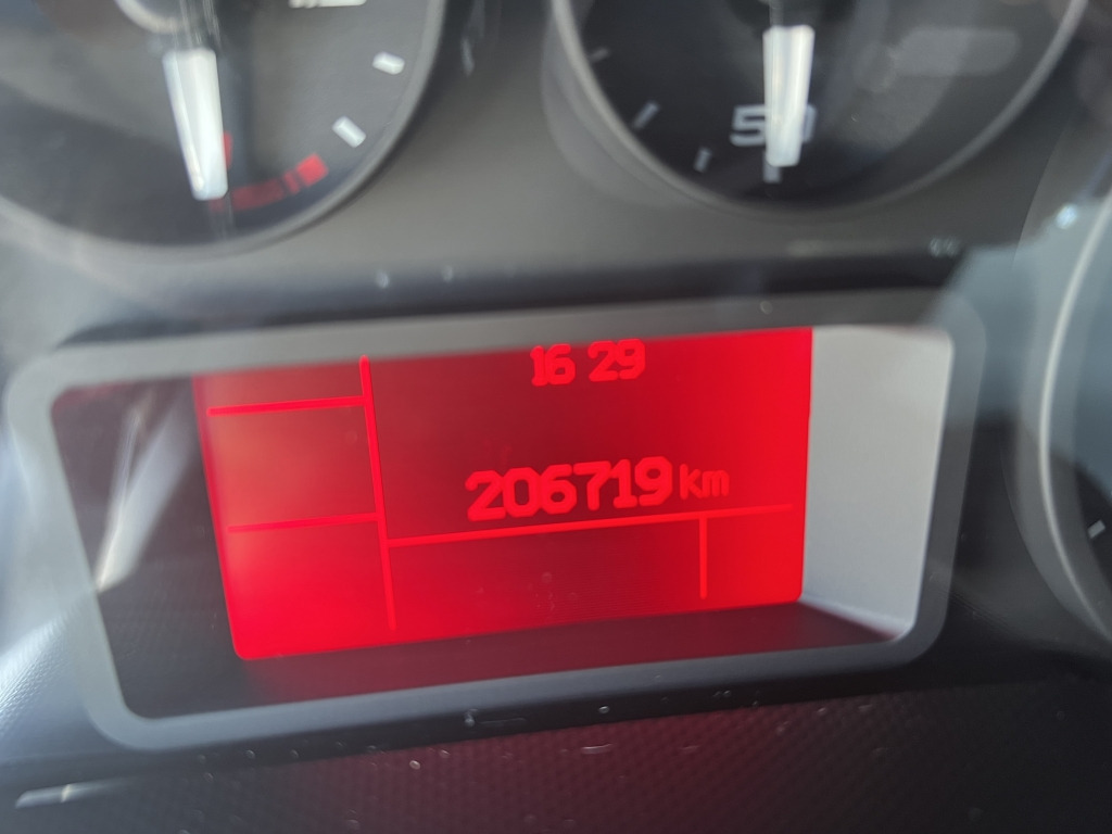 Iveco Daily 35S14 Thermokoffer 4,35m Klima Automatik!! - Varebil med kasse: billede 3 Iveco Daily 35S14 Thermokoffer 4,35m Klima Automatik!! - Varebil med kasse: billede 3