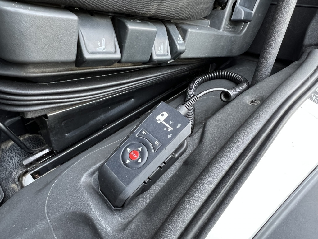 Mercedes-Benz Atego 818 Klima AHK 6,05m Koffer LBW Tempomat - Varebil med kasse: billede 3 Mercedes-Benz Atego 818 Klima AHK 6,05m Koffer LBW Tempomat - Varebil med kasse: billede 3