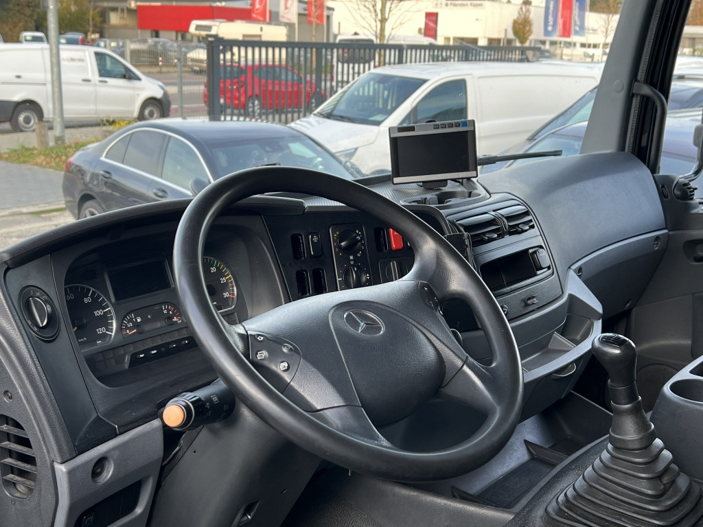 Mercedes-Benz Axor 1833 7m Koffer 2x Schwenkwand LBW Or.382'km - Til transport af drikkevarer lastbil: billede 4 Mercedes-Benz Axor 1833 7m Koffer 2x Schwenkwand LBW Or.382'km - Til transport af drikkevarer lastbil: billede 4