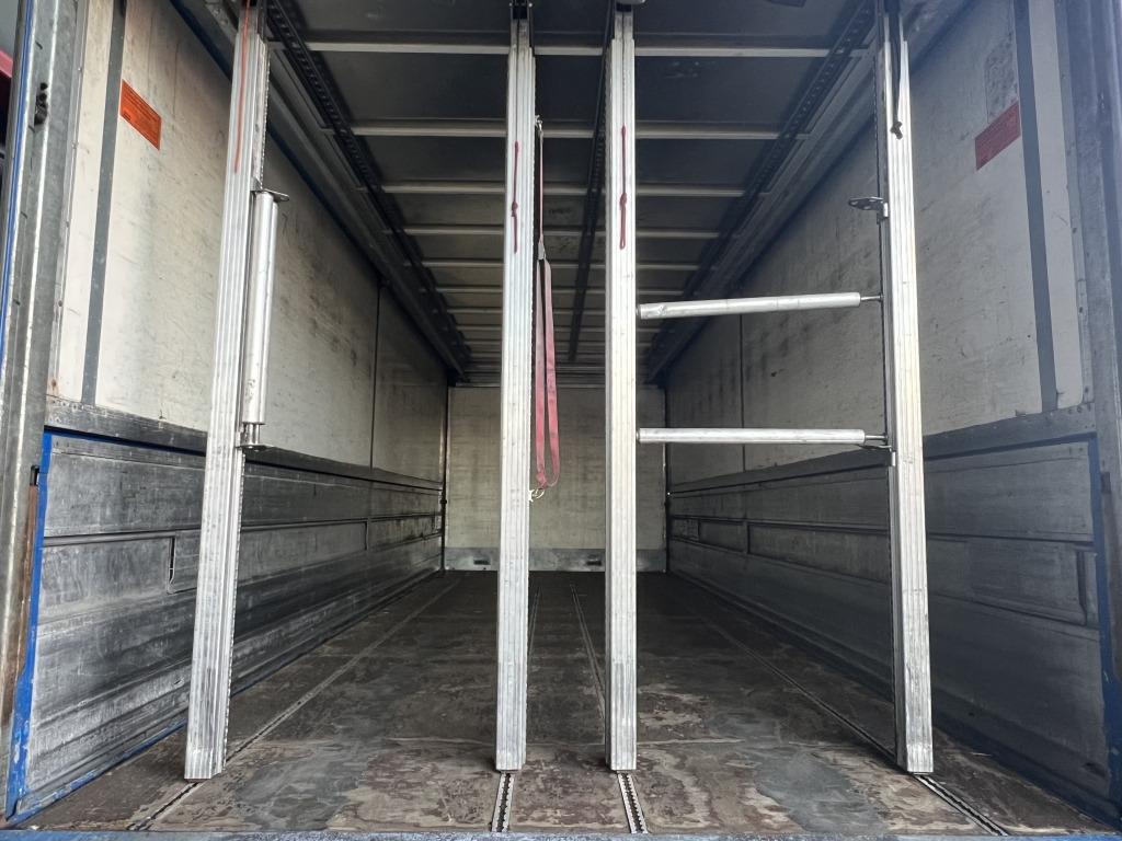 Mercedes-Benz Axor 1833 7m Koffer 2x Schwenkwand LBW Or.382'km - Til transport af drikkevarer lastbil: billede 2 Mercedes-Benz Axor 1833 7m Koffer 2x Schwenkwand LBW Or.382'km - Til transport af drikkevarer lastbil: billede 2