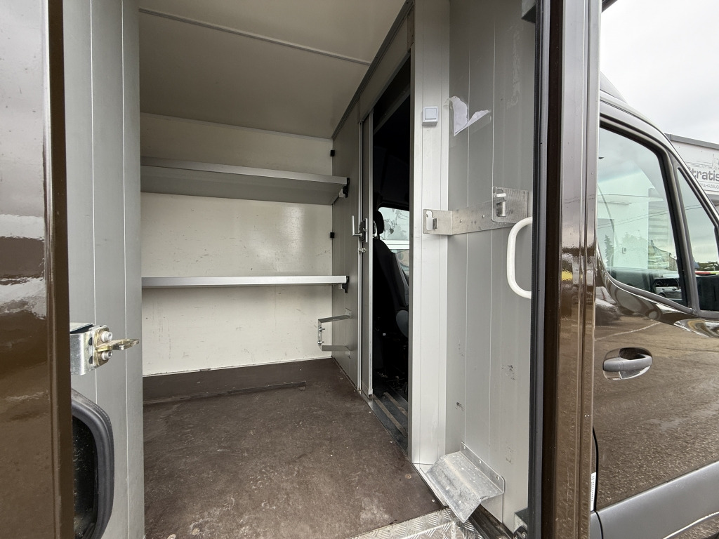 Mercedes-Benz Sprinter 315 CDI Klima Kamera UPS-Integralkoffer - Varebil med kasse: billede 5 Mercedes-Benz Sprinter 315 CDI Klima Kamera UPS-Integralkoffer - Varebil med kasse: billede 5