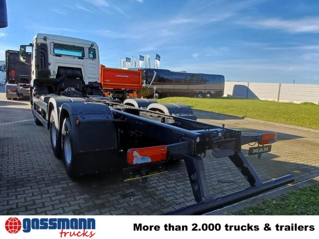 MAN TGS 33.440 6x6 BB CH, Hohe Bauart, Nebenantrieb - Lastbil chassis: billede 4 MAN TGS 33.440 6x6 BB CH, Hohe Bauart, Nebenantrieb - Lastbil chassis: billede 4