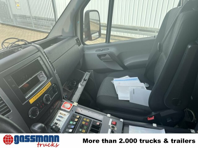Mercedes-Benz Sprinter 516 CDI 4x2, Rettungswagen, Bi-Xenon - Varevogn: billede 3 Mercedes-Benz Sprinter 516 CDI 4x2, Rettungswagen, Bi-Xenon - Varevogn: billede 3