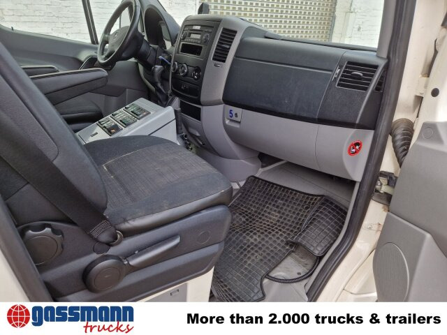 Mercedes-Benz Sprinter 516 CDI 4x2, Rettungswagen - Varevogn: billede 4 Mercedes-Benz Sprinter 516 CDI 4x2, Rettungswagen - Varevogn: billede 4