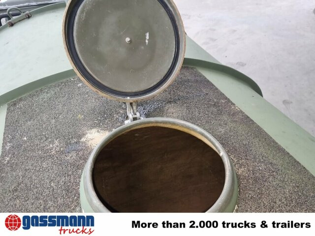 Renault Midliner S170 4x4, 6000l Wassertank - Tankbil: billede 4 Renault Midliner S170 4x4, 6000l Wassertank - Tankbil: billede 4