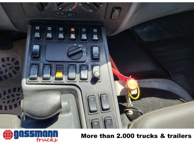 Unimog U 20 4x4, Zapfwelle, Kran Hiab 022D-3 HiDuo, - Varebil: billede 5 Unimog U 20 4x4, Zapfwelle, Kran Hiab 022D-3 HiDuo, - Varebil: billede 5