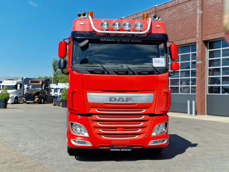 DAF XF 410 6x2 SpaceCab - Flatbed - Euro 6 + 2 axle trailer BPW - Lastbil med lad: billede 2 DAF XF 410 6x2 SpaceCab - Flatbed - Euro 6 + 2 axle trailer BPW - Lastbil med lad: billede 2