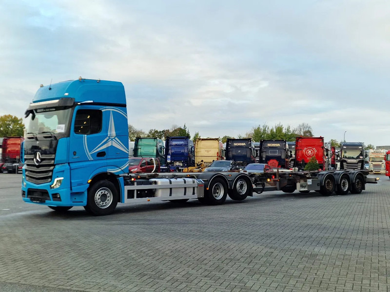 Mercedes-Benz Actros 2553 6x2 - BDF - Retarder - 4.90 WB - Full air + Fliegl trailer 2017 - Containerbil/ Veksellad lastbil: billede 3 Mercedes-Benz Actros 2553 6x2 - BDF - Retarder - 4.90 WB - Full air + Fliegl trailer 2017 - Containerbil/ Veksellad lastbil: billede 3