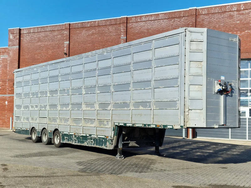 Pezzaioli 5 deck livestock trailer - Water & Ventilation - Loadlift - Folding floors - BPW Axle - 155M3 - Veetransport sættevogn: billede 2 Pezzaioli 5 deck livestock trailer - Water & Ventilation - Loadlift - Folding floors - BPW Axle - 155M3 - Veetransport sættevogn: billede 2