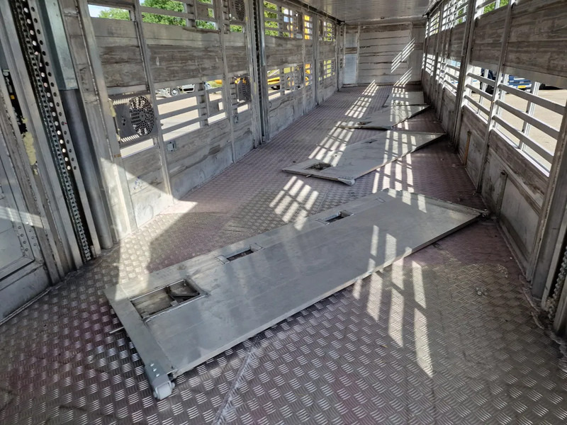 Ny Veetransport sættevogn Pezzaioli New - 3 deck livestock 100M2 - Water & Ventilation - Lifting floors - Lifting roof - NEW 2025: billede 17 Ny Veetransport sættevogn Pezzaioli New - 3 deck livestock 100M2 - Water & Ventilation - Lifting floors - Lifting roof - NEW 2025: billede 17