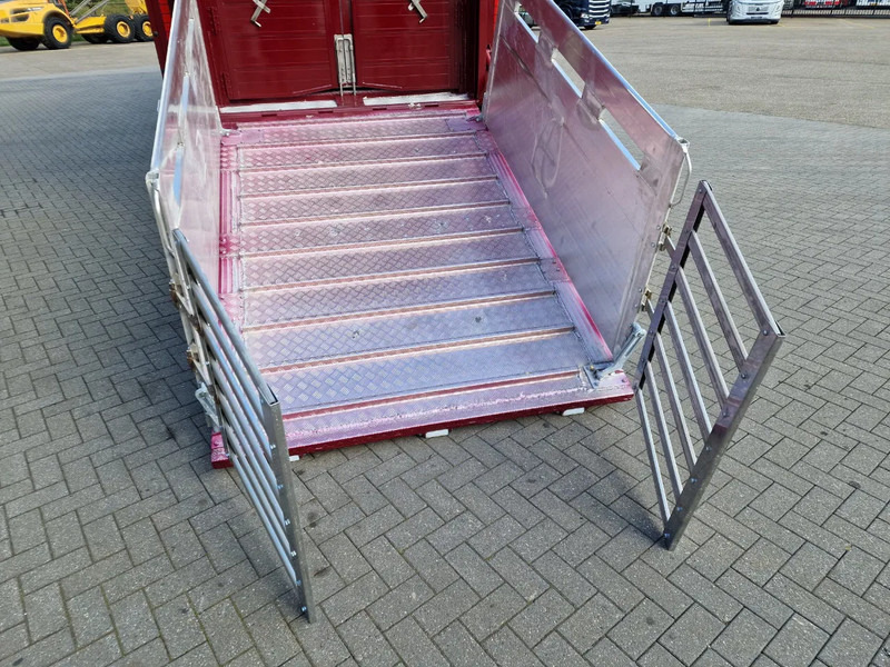 Ny Veetransport sættevogn Pezzaioli New - 3 deck livestock 100M2 - Water & Ventilation - Lifting floors - Lifting roof - NEW 2025: billede 9 Ny Veetransport sættevogn Pezzaioli New - 3 deck livestock 100M2 - Water & Ventilation - Lifting floors - Lifting roof - NEW 2025: billede 9