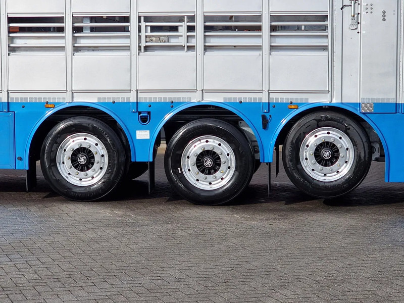 Ny Veetransport sættevogn Pezzaioli New 3 stock livestock trailer 95.4M2 - Water & Ventilation - Lifting floors - Lifting roof - Lift axle: billede 19 Ny Veetransport sættevogn Pezzaioli New 3 stock livestock trailer 95.4M2 - Water & Ventilation - Lifting floors - Lifting roof - Lift axle: billede 19