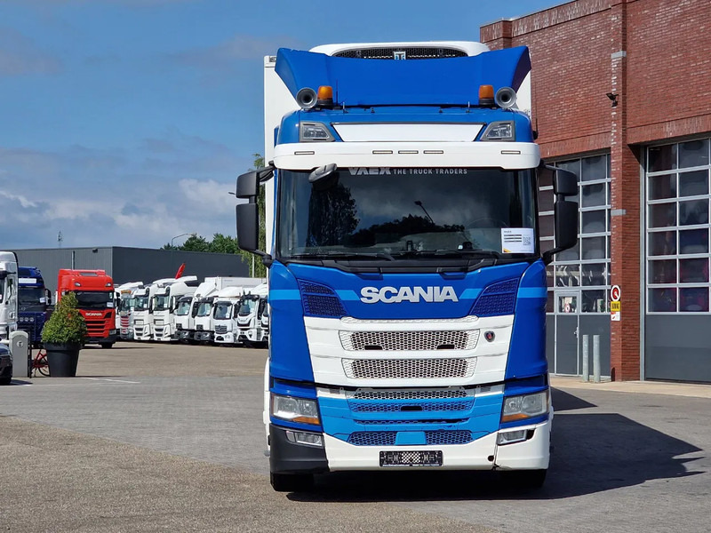 Scania R500 NGS B6X2NB / Trailer-Bygg 12-2004 / Frigobox Sidedoors / Rohrbahen / hooks - Kølevogn lastbil: billede 2 Scania R500 NGS B6X2NB / Trailer-Bygg 12-2004 / Frigobox Sidedoors / Rohrbahen / hooks - Kølevogn lastbil: billede 2