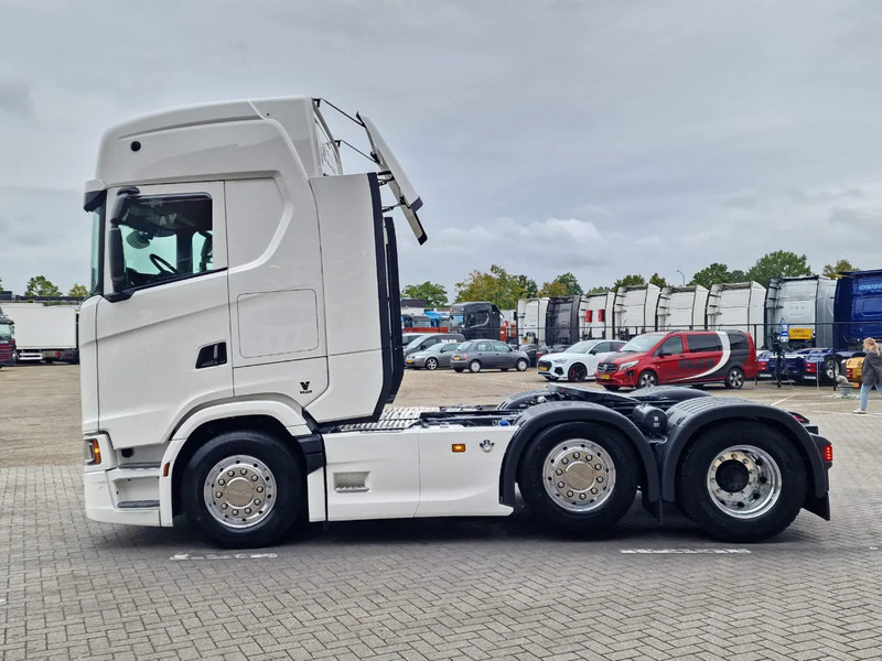 Scania 590S V8 NGS Highline 6x2/4 - New - Full spec - Retarder - Night clima - New dashboard - Leather - NEW - Trækker: billede 5 Scania 590S V8 NGS Highline 6x2/4 - New - Full spec - Retarder - Night clima - New dashboard - Leather - NEW - Trækker: billede 5