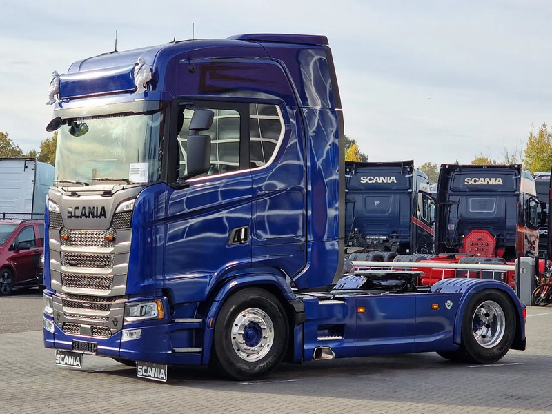 Scania 660S V8 NGS Highline 4x2 - Full spec - Retarder - Night Clima - Leather - Led - Full air - New Dashboard - Trækker: billede 3 Scania 660S V8 NGS Highline 4x2 - Full spec - Retarder - Night Clima - Leather - Led - Full air - New Dashboard - Trækker: billede 3