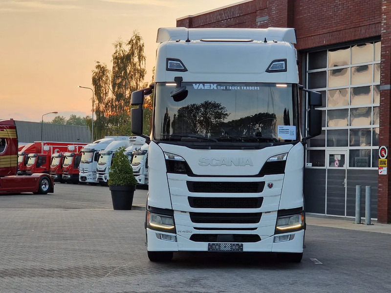 Scania R450 NGS Highline 4x2 - Retarder - Full air - Led - Navi - 2x tank - Trækker: billede 2 Scania R450 NGS Highline 4x2 - Retarder - Full air - Led - Navi - 2x tank - Trækker: billede 2