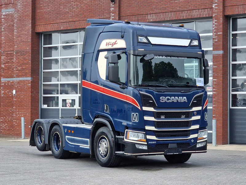 Scania R520 V8 NGS Highline 6x2 - PTO/Hydraulic - Full air - 2.95 WB - Navi - Fridge - Sliding 5th wheel - Trækker: billede 1 Scania R520 V8 NGS Highline 6x2 - PTO/Hydraulic - Full air - 2.95 WB - Navi - Fridge - Sliding 5th wheel - Trækker: billede 1