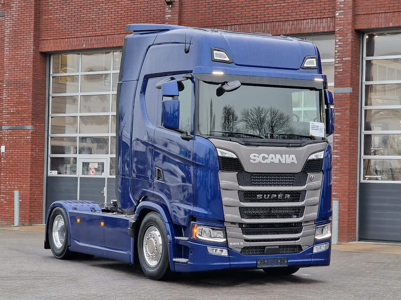 Scania S560 Highline 4x2 - Full spec - Retader - Night clima - Full air - Facelift - 2x tank - Trækker: billede 1 Scania S560 Highline 4x2 - Full spec - Retader - Night clima - Full air - Facelift - 2x tank - Trækker: billede 1